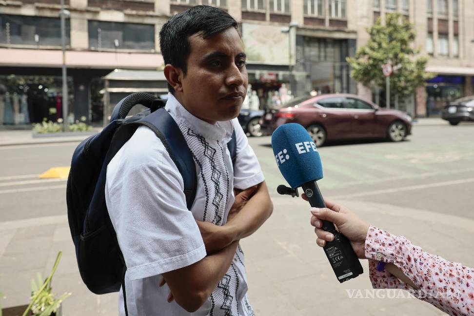 $!Para Víctor Hugo Buendía, abogado de 25 años, el mayor reto de estos comicios es la complejidad de las boletas y la escasa información disponible.