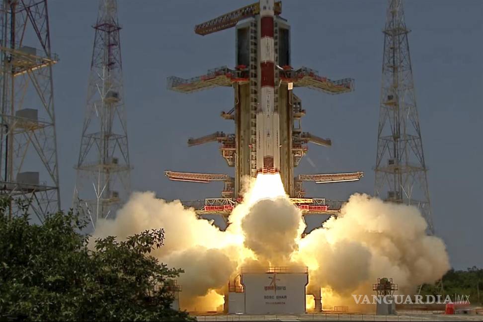 $!En esta captura de pantalla se muestra el despegue de la cápsula Aditya-L1, a bordo de un vehículo de lanzamiento satelital.