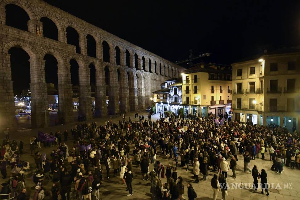 Mujeres alzan su voz en todo el para defender sus derechos y contra la violencia y la impunidad (fotos)