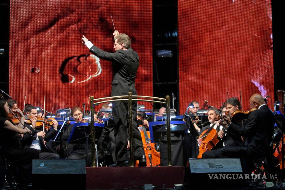 Una noche interplanetaria en la FIL