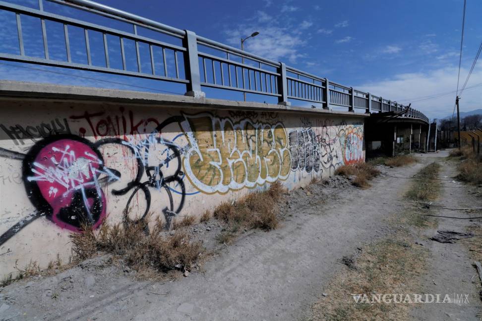 $!El lugar es centro de reunión de pandilleros que se reúnen, según vecinos, para consumir derogas.