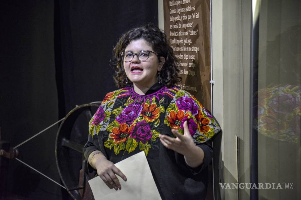 $!En ‘Tejer la ciudad’ la artista Victoria Victoria crea sarapes inspirada en el ladrillo de Saltillo