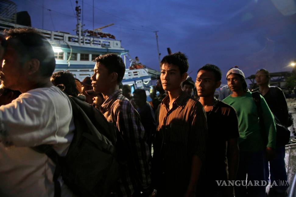 Condenan a 8 hombres por esclavizar pescadores