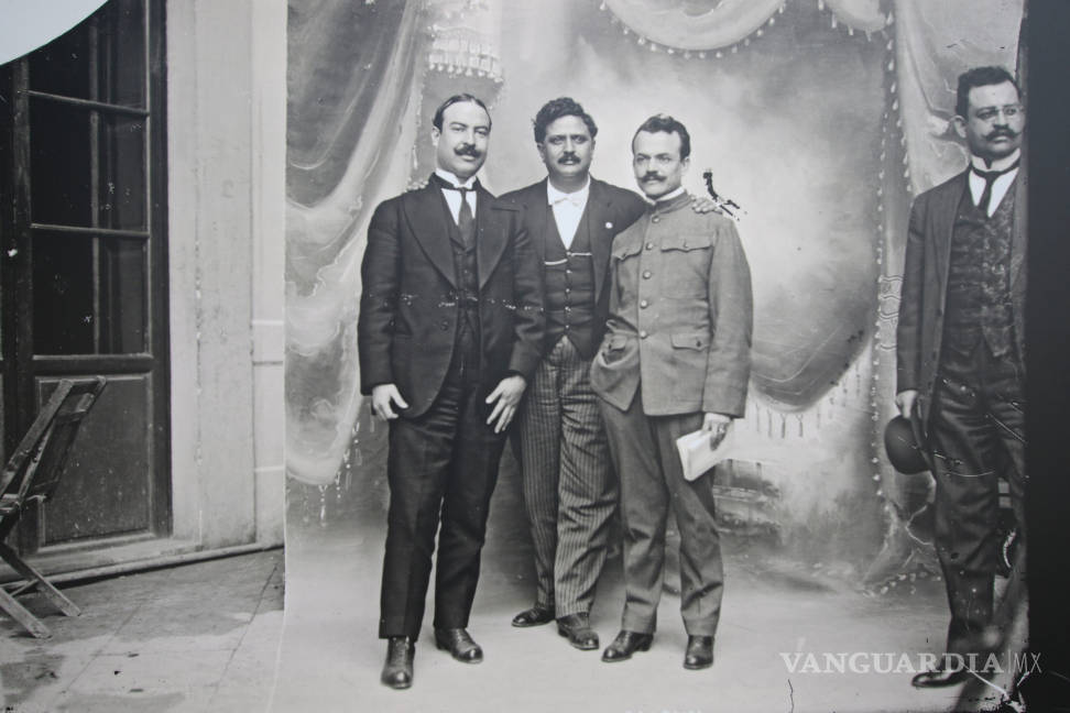 $!Inauguran exposición sobre la Constitución de 1917 en Galería Urbana del Ateneo Fuente