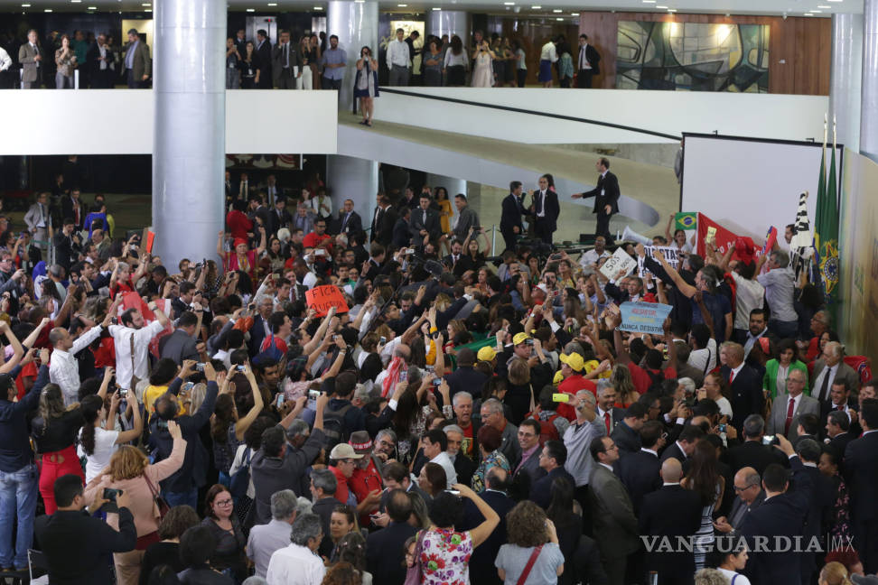 $!Defensa de Rousseff exige anular proceso de juicio político