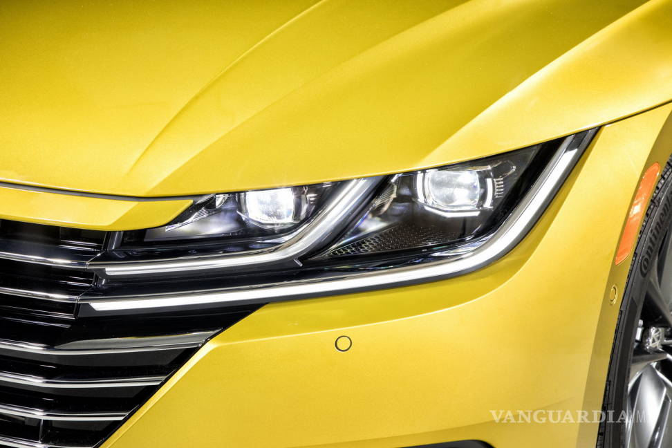 El Volkswagen Arteon llegará a México? Analizamos el auto contra su posible  competen