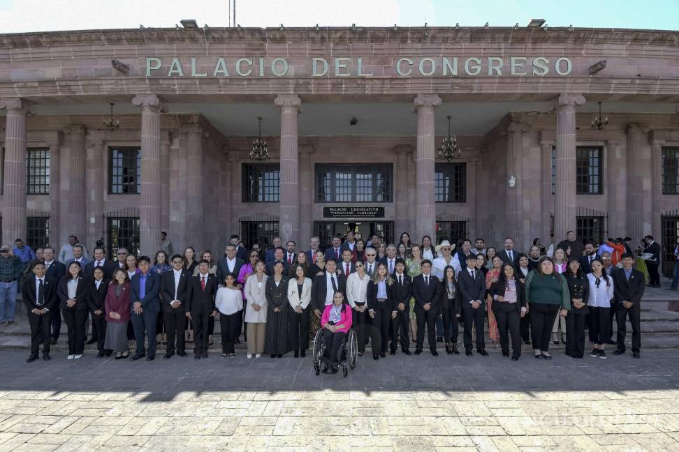 $!Los jóvenes de entre 15 y 17 años se reunieron en el Parlamento Juvenil 2024 para proponer soluciones a problemáticas de la ciudad.