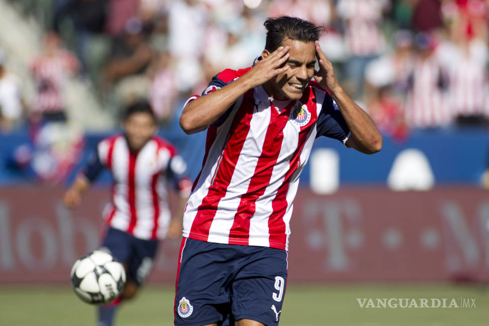 $!Oficial: Bravo se va de las Chivas