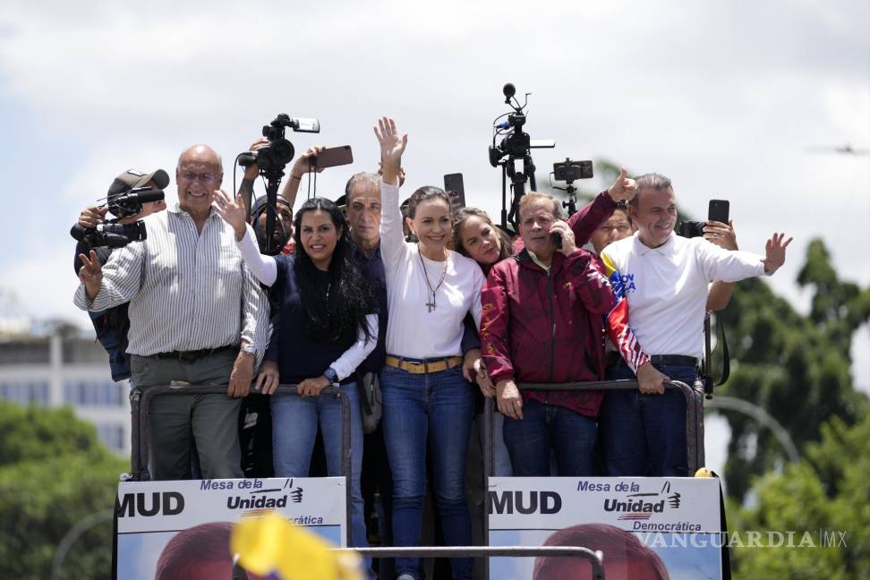 $!MarÍa Corina Machado encabezó las manifestaciones que se realizaron en Caracas luego de un llamado a defender el voto | Foto: AP