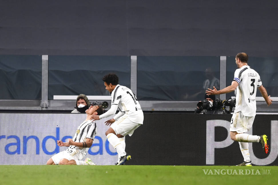 $!Cristiano y Dybala ponen a la Juventus en tercer lugar de la Serie A