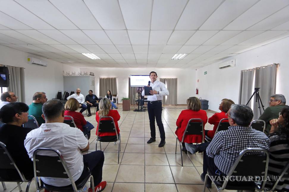 $!Durante la reunión con integrantes del STUAC, el rector reafirmó su compromiso con la transparencia, el crecimiento institucional y la mejora continua.