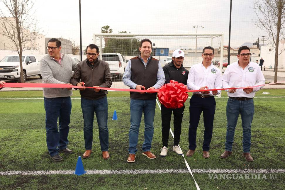 $!El evento marca el inicio de una iniciativa que busca fomentar el deporte y los valores en la niñez saltillense.