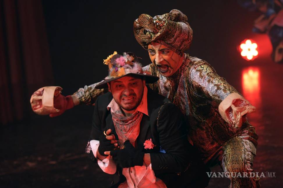 Un carnaval de ángeles y demonios: La Pastorela de Catón inicia su temporada