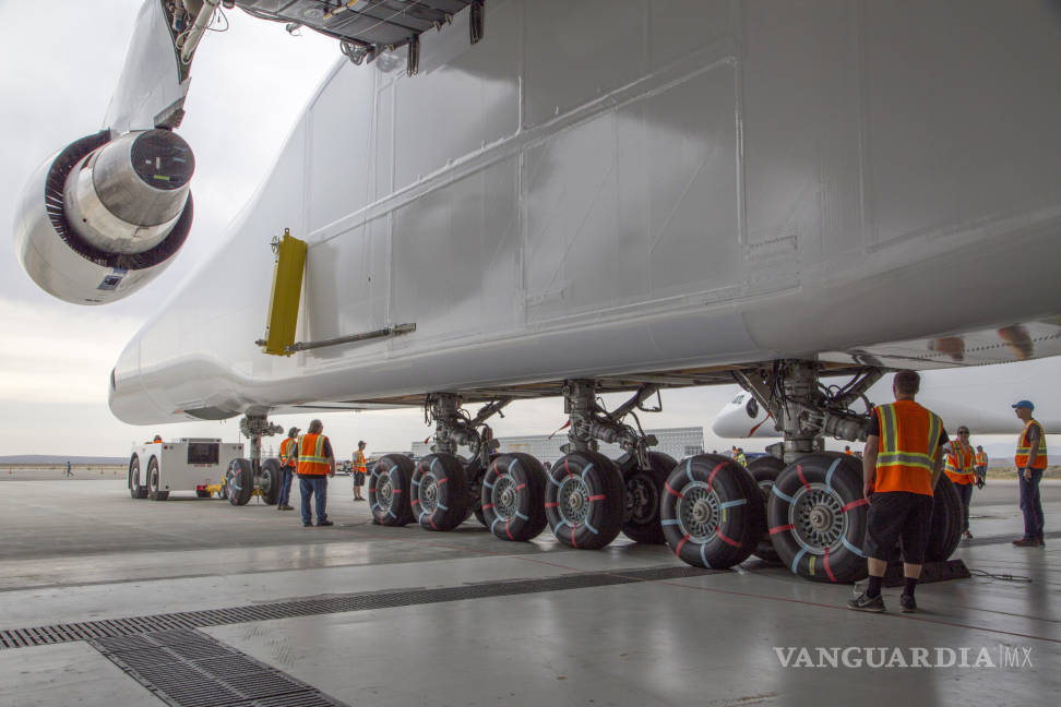 $!Stratolaunch, el avión más grande el mundo que volará por primera vez en 2019
