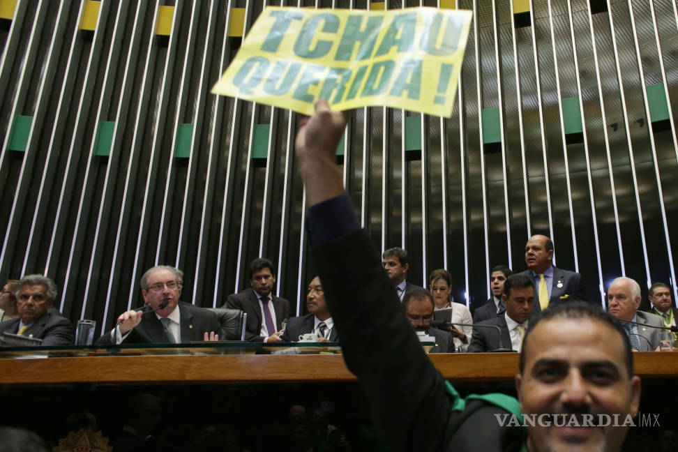 $!Brasil: 200 votos a favor de juicio político contra Rousseff