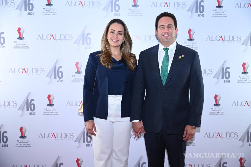 $!Javier Díaz destacó que el trabajo en equipo con el gobernador Manolo Jiménez, universidades y empresarios ha sido clave para consolidar a Saltillo.