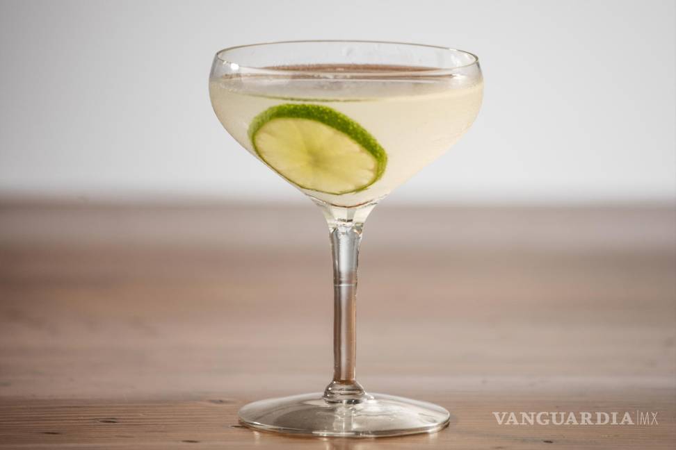 $!Un vaso o copa fría siempre contribuye a la excelencia y disfrute de un coctel.