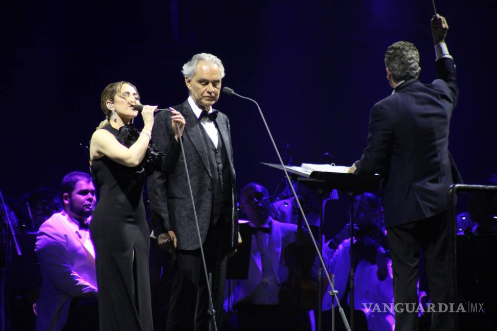 $!Andrea Bocelli hace vibrar con su voz a los laguneros