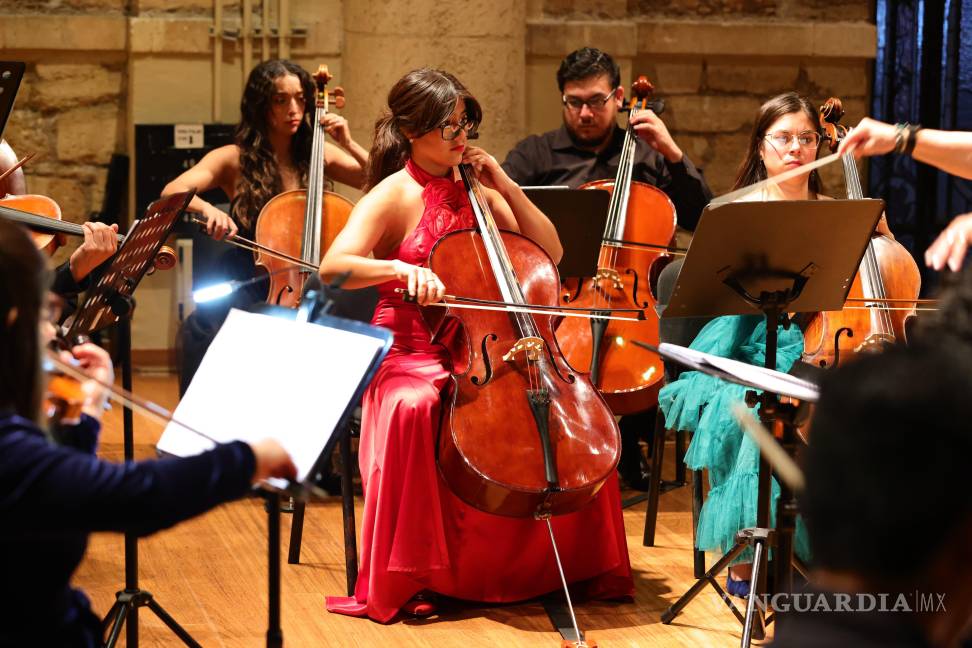 $!Durante la gala “Cuerdas sin límites”, el público disfrutó de un programa que recorrió el romanticismo de Dvořák y la modernidad de Florence Price.