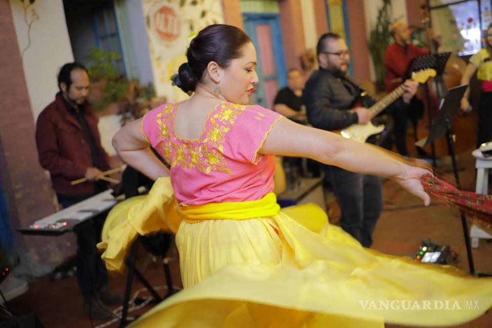 $!En el evento también se contó con bailes tradicionales para transportar al público hasta sus raíces.