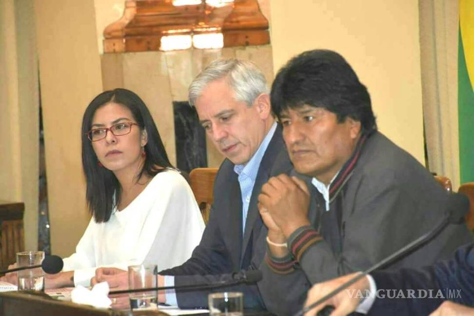 $!Ella sería la pareja de Hugo López-Gatell, una boliviana ex funcionaria de Evo Morales