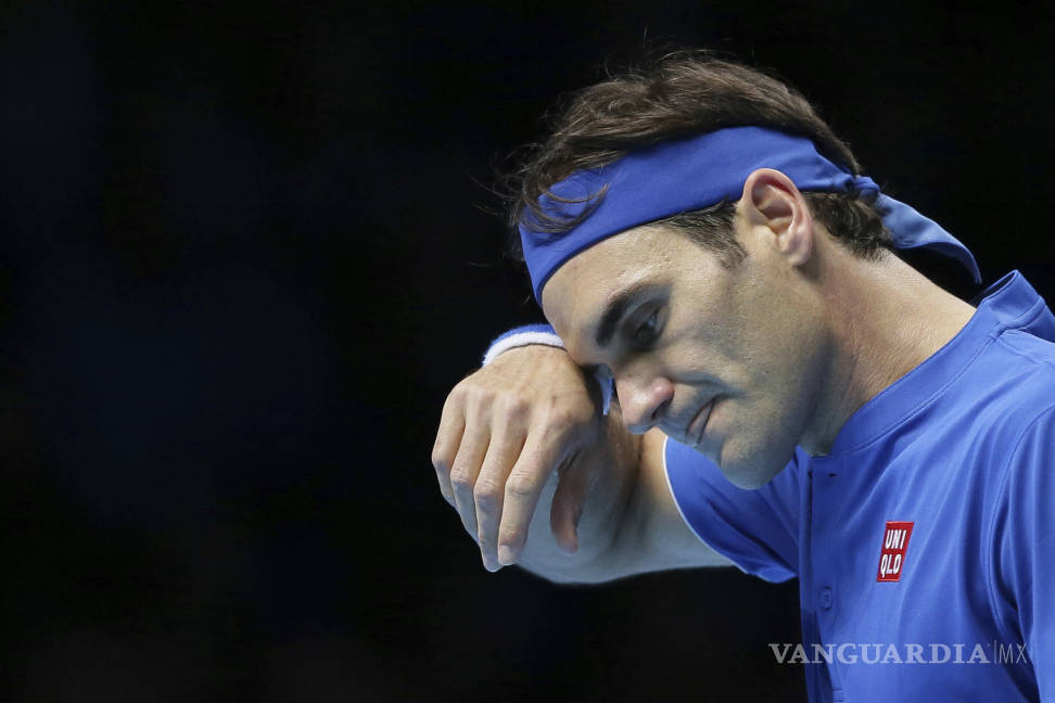 $!Nishikori sorprende a Federer y lo vence en el debut del suizo dentro de la Copa Masters