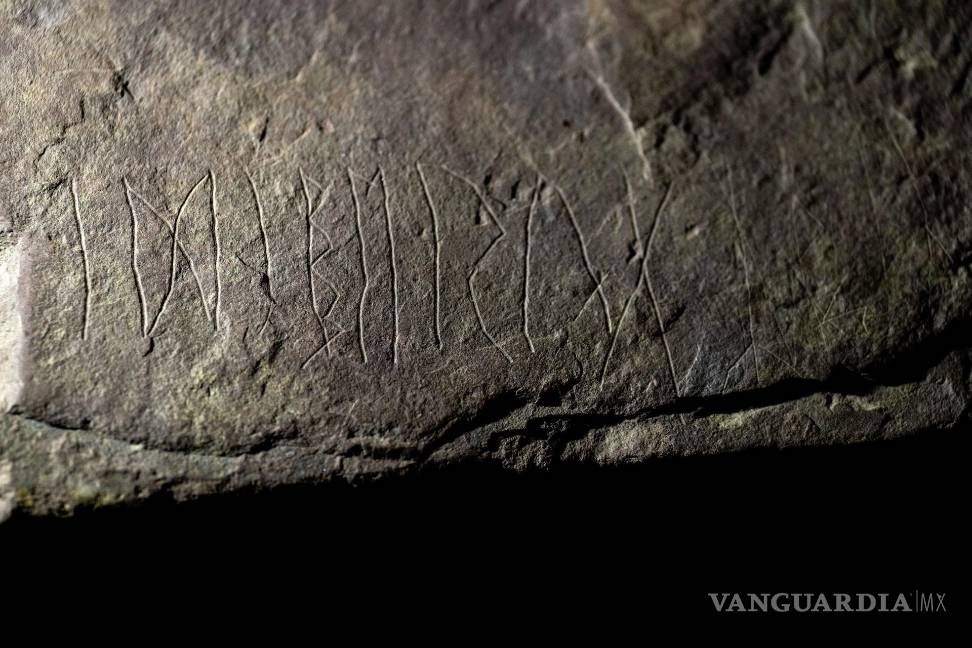 Encuentran en Noruega la estela rúnica más antigua del mundo