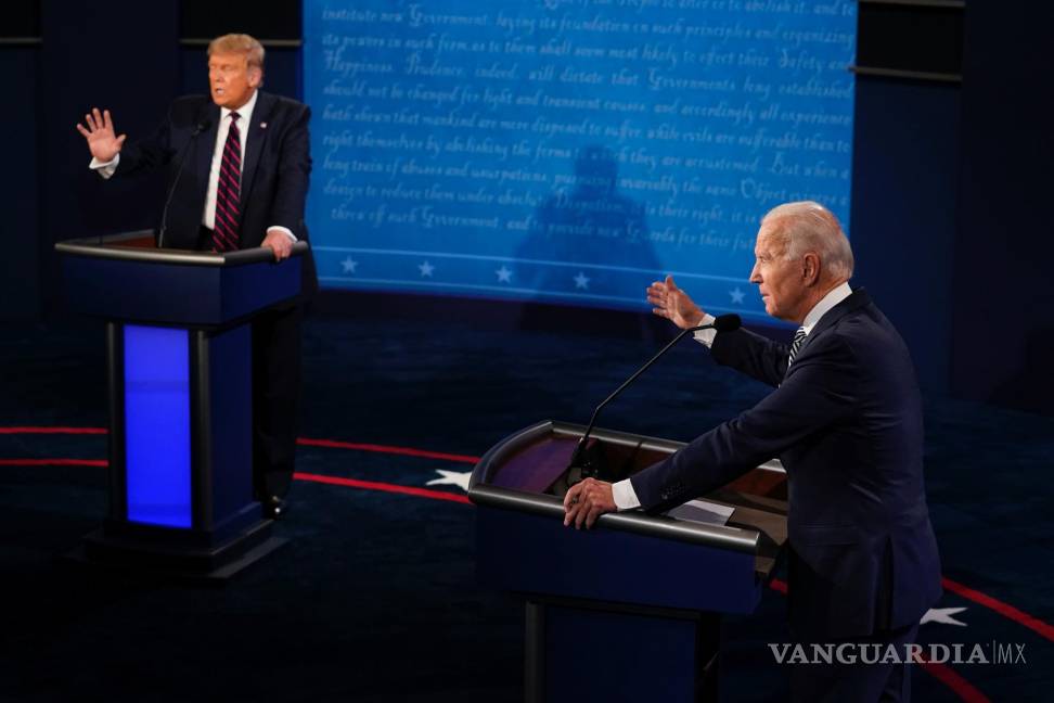 $!El entonces presidente Donald Trump, izquierda, y al exvicepresidente Joe Biden durante el primer debate presidencial el 29 de septiembre de 2020 en Cleveland.