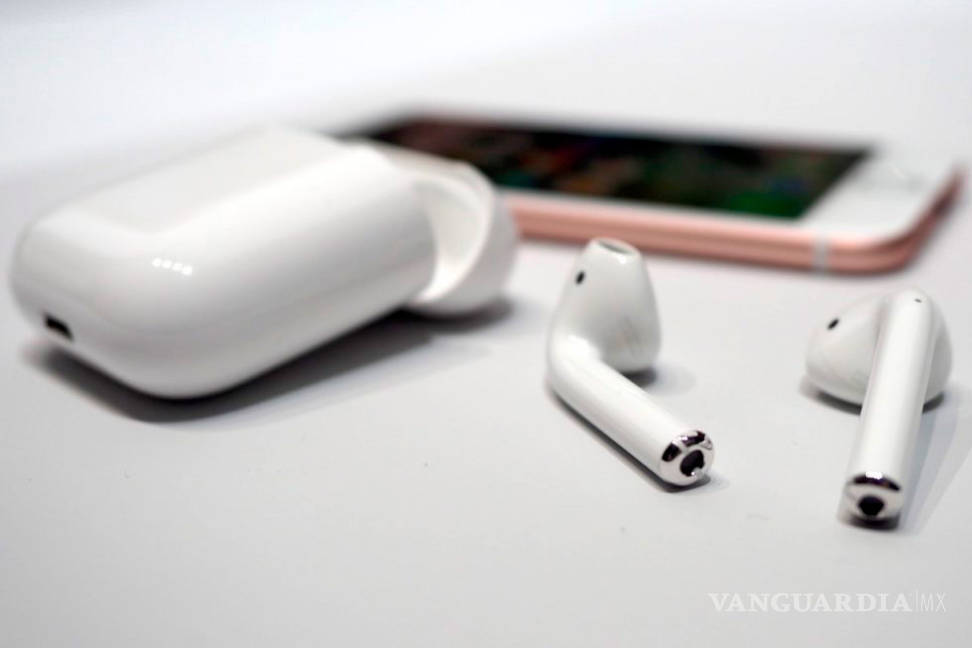 $!Apple al fin lanza los AirPod, audífonos para su iPhone 7