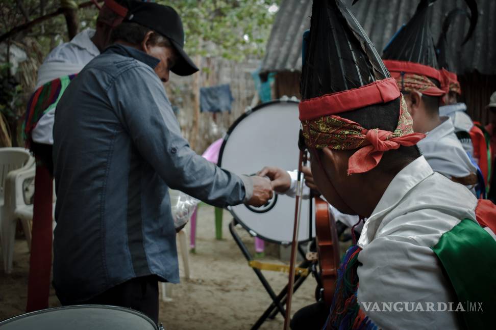 $!Danza de los mailünts, Foto cortesía de Hugo Burgos.