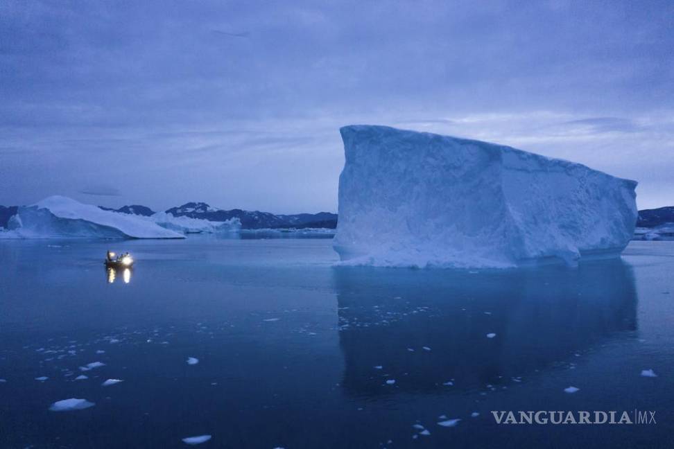 $!El hielo zombi de la enorme capa de hielo de Groenlandia eventualmente elevará el nivel global del mar en al menos 25 centímetros por sí solo.