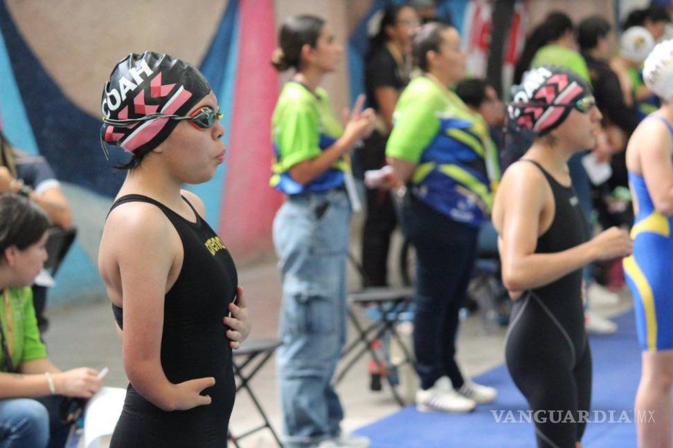 $!Bárbara Aguilar y Alejandra Navarro brillaron en la alberca, aportando gran parte de las 13 preseas conseguidas por Coahuila.
