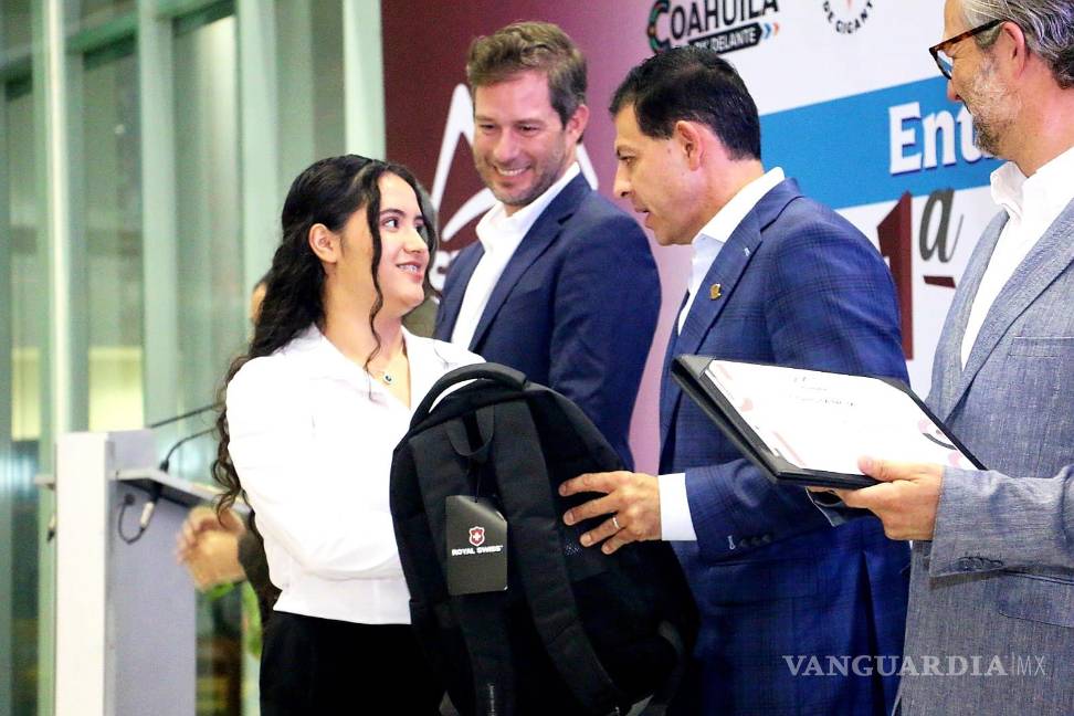 $!16 mujeres y únicamente 7 varones recibieron la beca Sélíder