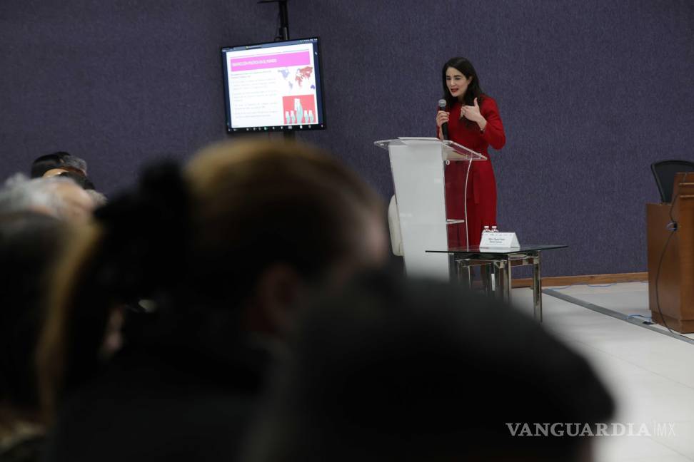 $!La consejera impartió la conferencia magistral “Educación ciudadana: de la desafección política al compromiso cívico”.