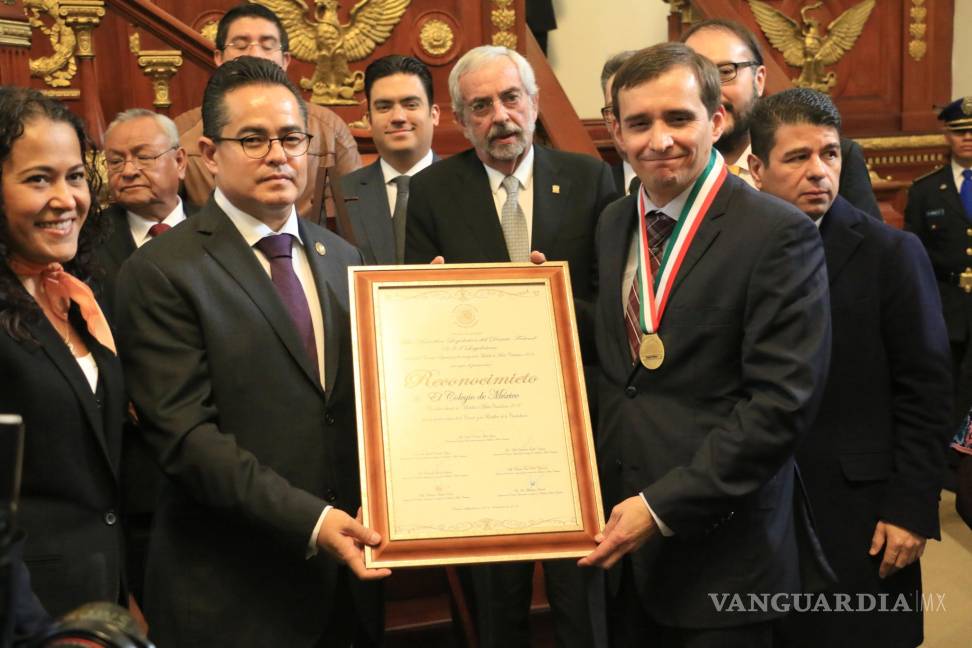 $!Reciben UNAM y Colmex la Medalla al Mérito Ciudadano 2016