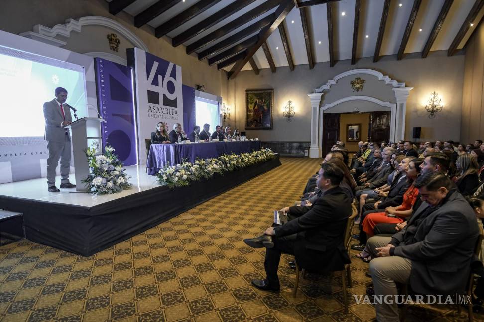 $!César Martínez, presidente del Consejo Directivo entrante, en su mensaje a los presentes.