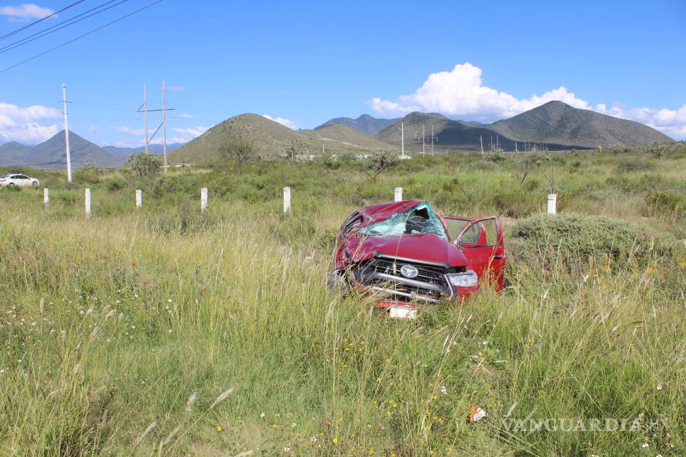 Volcadura deja tres lesionados en la Saltillo-Zacatecas