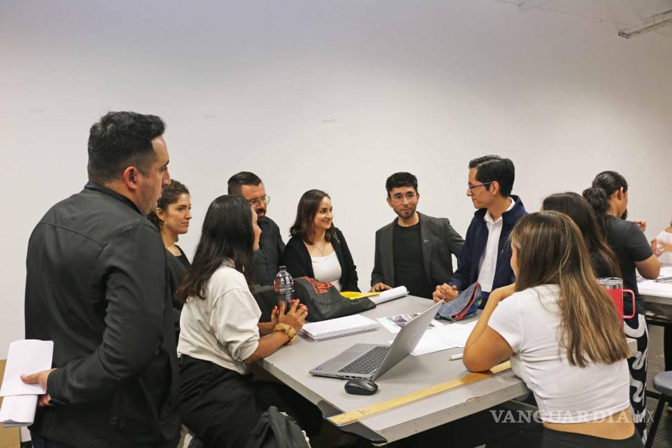 $!Los alumnos enfrentaron el desafío de diseñar una propuesta urbano-arquitectónica que mejore el acceso a la Facultad de Arquitectura.