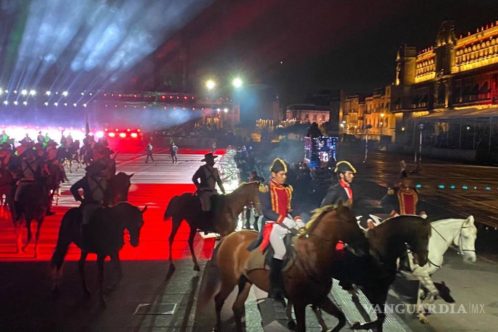 $!Aspectos de la conmemoración del Bicentenario de la consumación de la Independencia de México en el Zócalo de la Ciudad de México. Lunes 27 de septiembre de 2021. Agencia EL UNIVERSAL/Diego Simón Sánchez/RDB