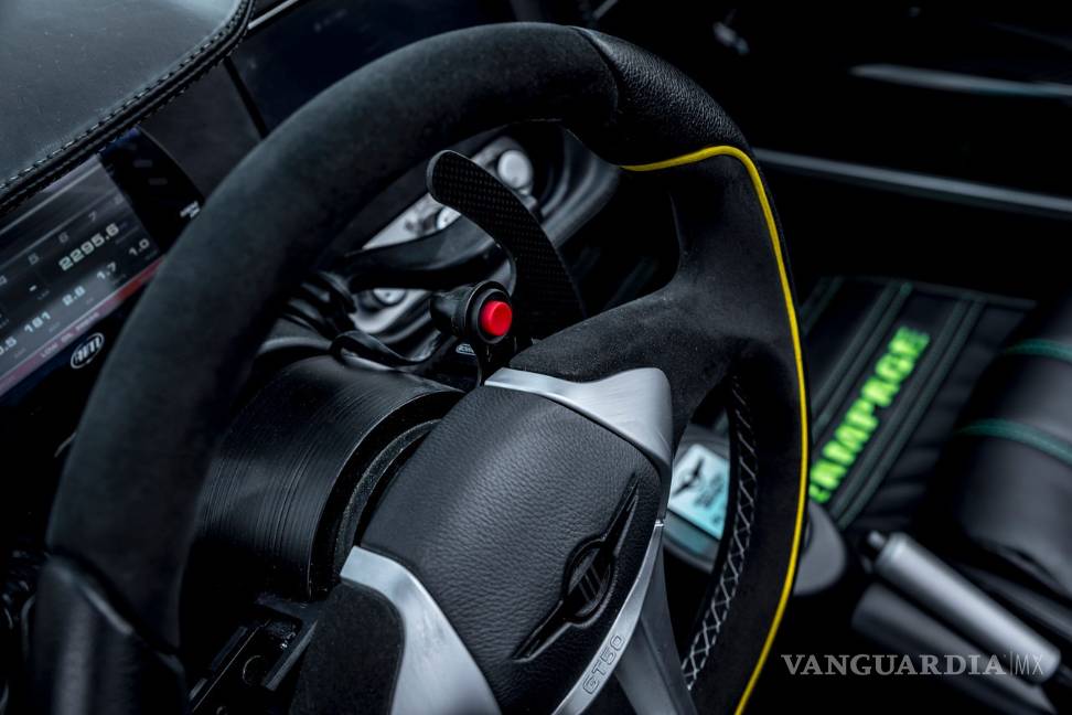 $!Rezvani Beast Alpha X Blackbird, bestia de 700 HP de 4 cilindros