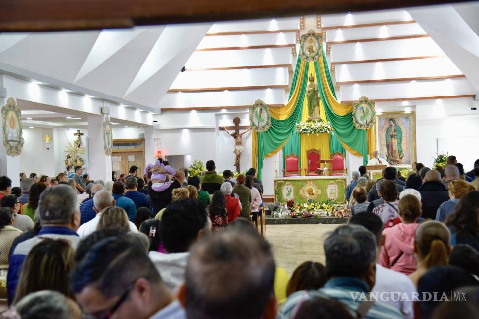 $!El templo de San Judas Tadeo, aquí en Saltillo, lució rebosante.