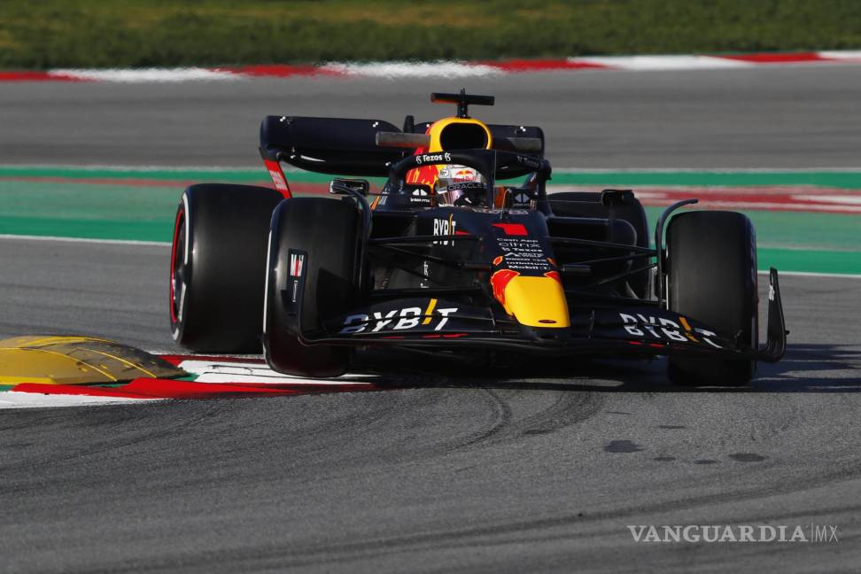 $!Max Verstappen defenderá su título a bordo del nuevo RB18.