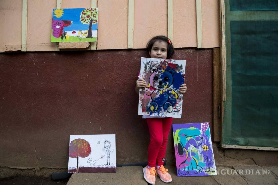 $!Kassandra, niña nicaragüense que pinta para vencer al cáncer