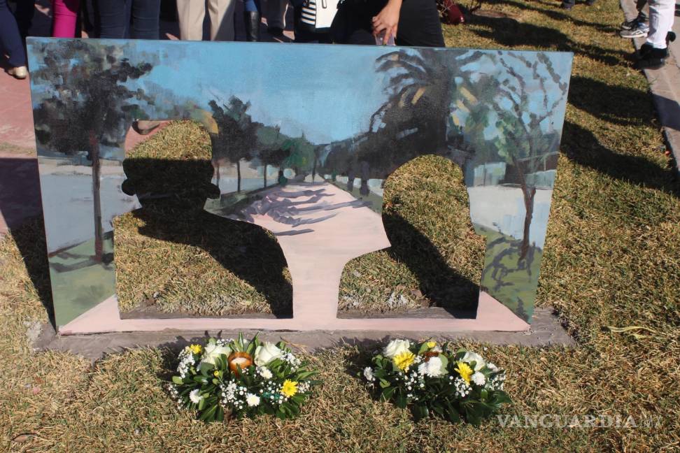$!Instituto de la Mujer devela memorial de desaparecidas y víctimas de feminicidio en Torreón
