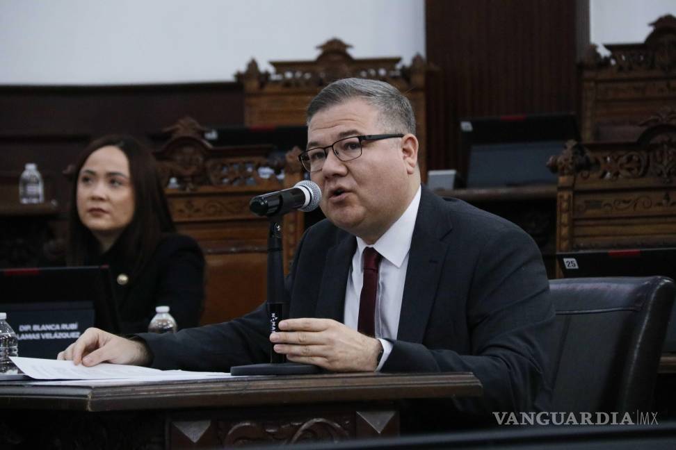 $!José Ángel Rodríguez Canales Presidente de la Comisión de Derechos Humanos de Coahuila, ante el Congreso del Estado.