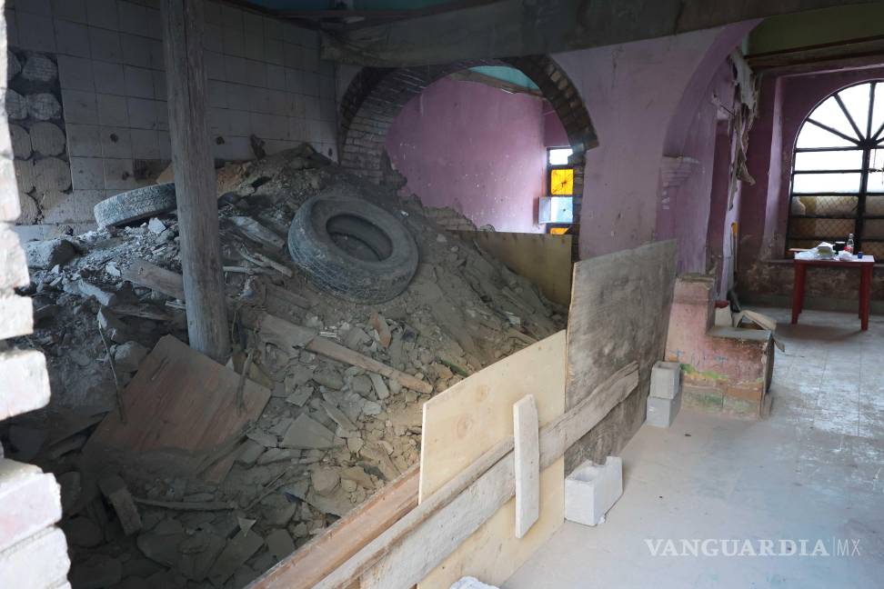 $!Notario involucrado en la disputa presentó una querella por despojo contra un miembro de la familia.