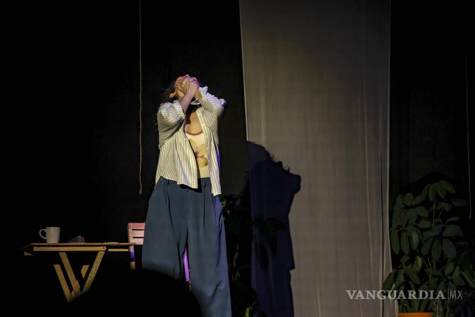 $!Para el duelo, teatro: Presentan la obra ‘Cantares’ en Ramos Arizpe