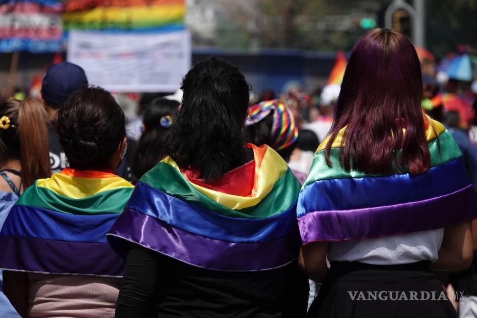 $!Miles de personas participaron en la 44 edición de la marcha del orgullo LGBTTTIQPA+ en CDMX.