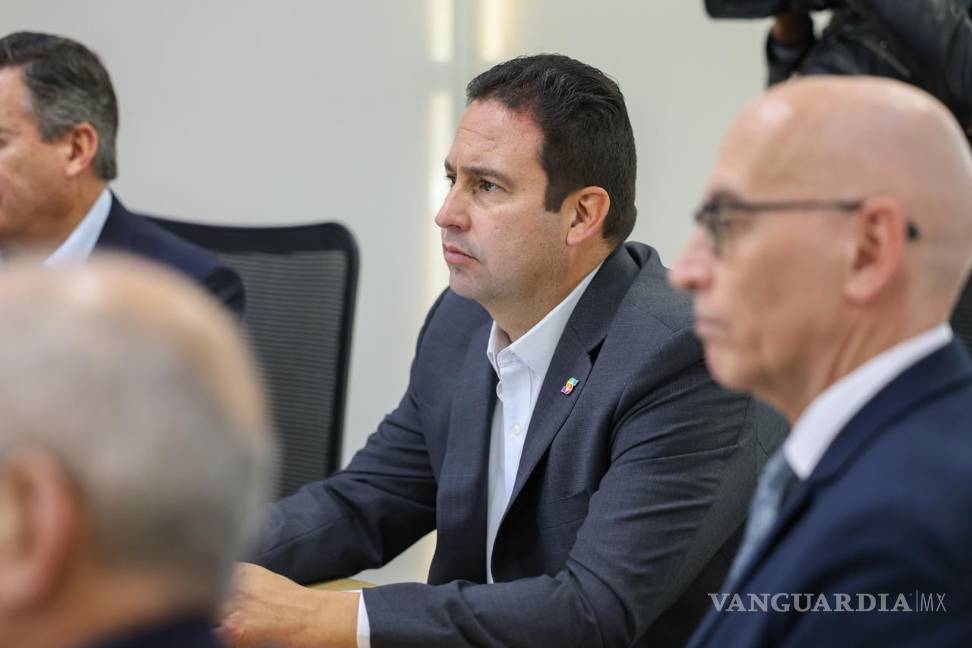 $!Javier Díaz González encabezó la sesión como presidente honorario.