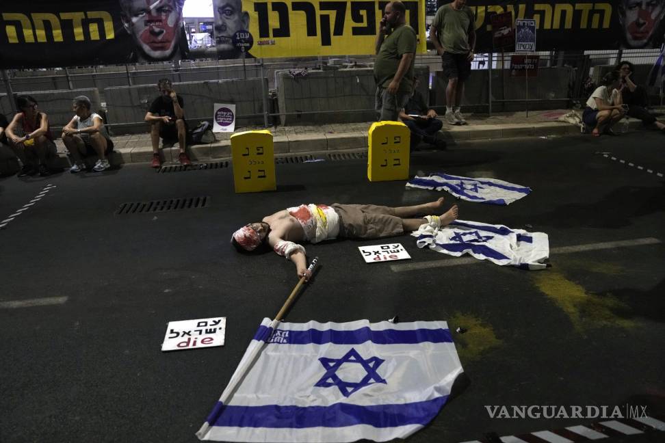 $!Protesta contra el gobierno del primer ministro israelí, Benjamin Netanyahu en Tel Aviv, Israel